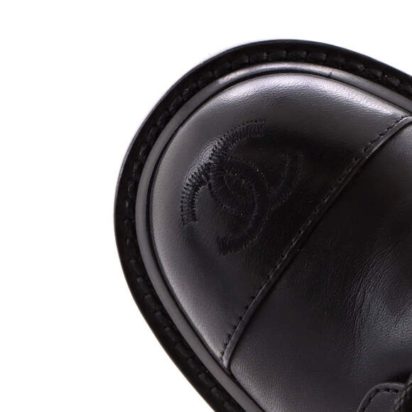 Chanel Women's Chain CC Cap Toe Lace Up Combat Boots Quilted Leather - Picture 5 of 5